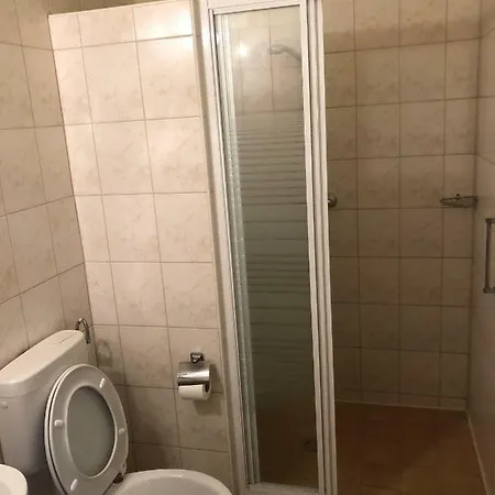 Kicsi Gesztenye Apartman Haz ゲストハウス