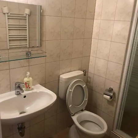 Kicsi Gesztenye Apartman Haz *