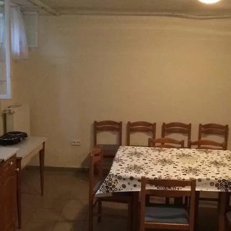 Kicsi Gesztenye Apartman Haz *